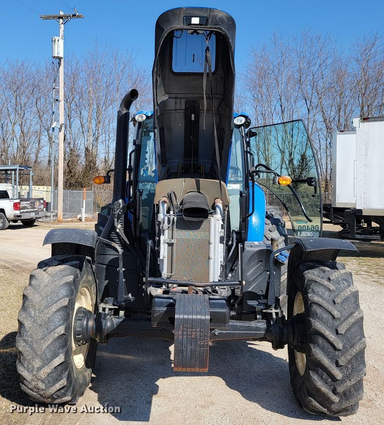 image for item JE9925 New Holland TS6.110  MFWD tractor