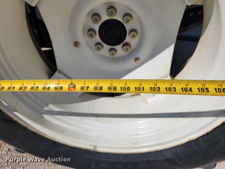 image for item JE9925 New Holland TS6.110  MFWD tractor