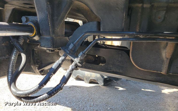 image for item JE9925 New Holland TS6.110  MFWD tractor