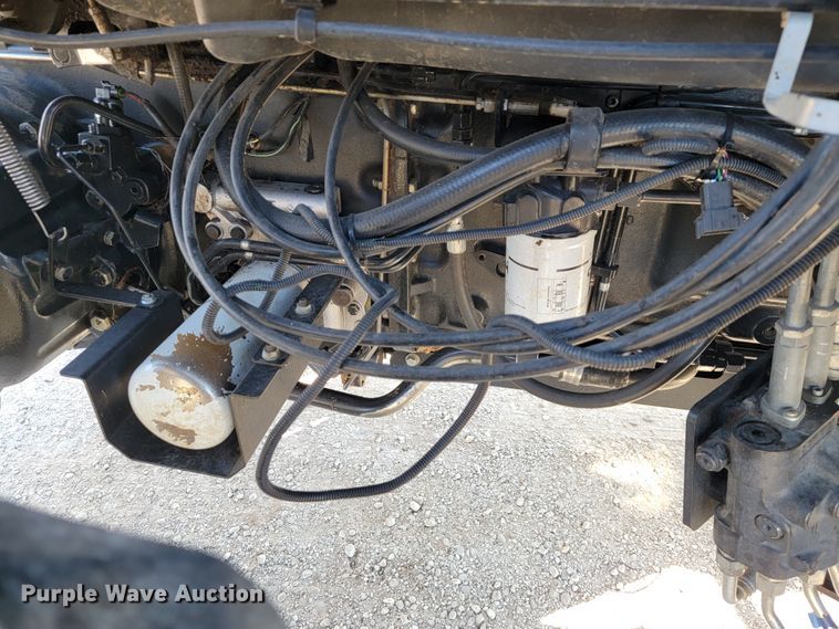 image for item JE9925 New Holland TS6.110  MFWD tractor