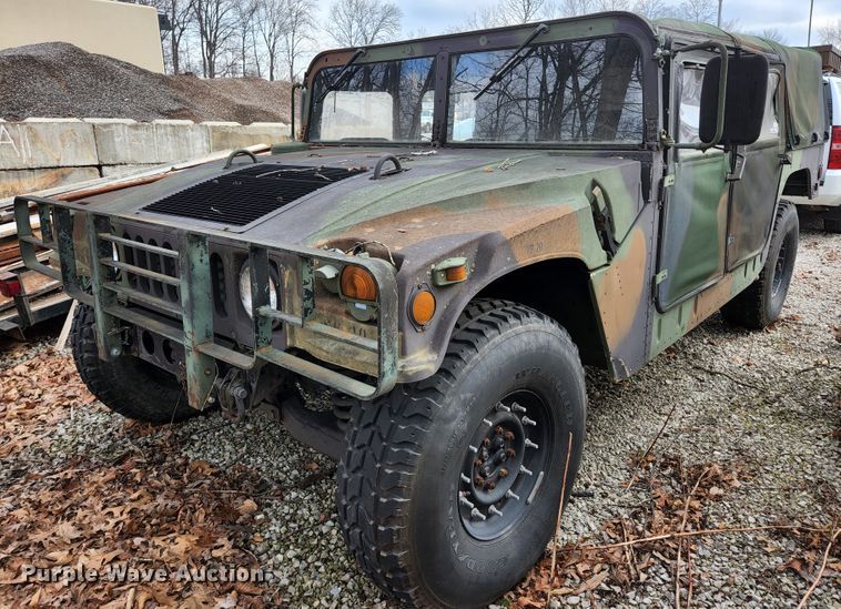 image for item JG9193 1990 Am General M998 Humvee  SUV