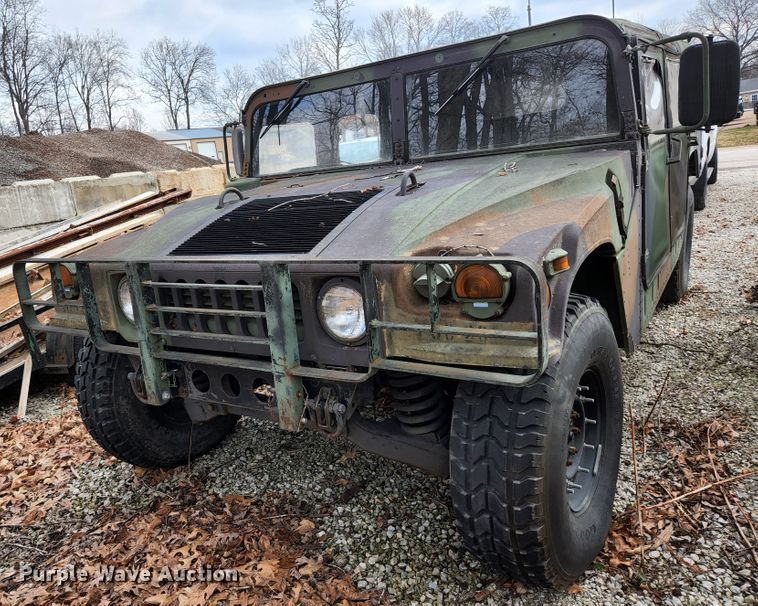 image for item JG9193 1990 Am General M998 Humvee  SUV