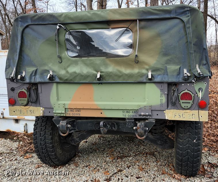 image for item JG9193 1990 Am General M998 Humvee  SUV