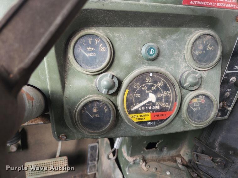 image for item JG9193 1990 Am General M998 Humvee  SUV