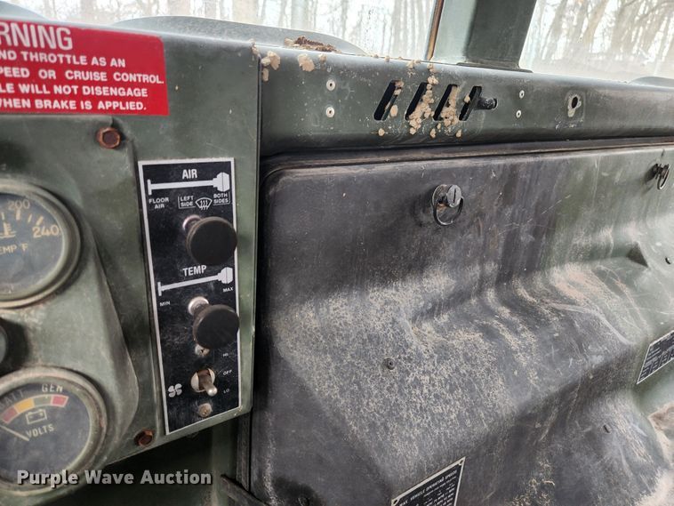 image for item JG9193 1990 Am General M998 Humvee  SUV