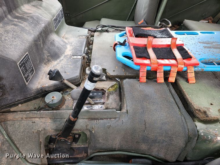 image for item JG9193 1990 Am General M998 Humvee  SUV