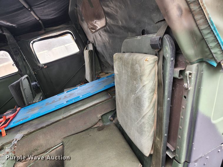 image for item JG9193 1990 Am General M998 Humvee  SUV