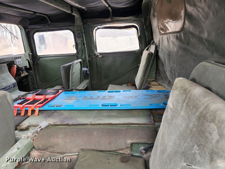 image for item JG9193 1990 Am General M998 Humvee  SUV