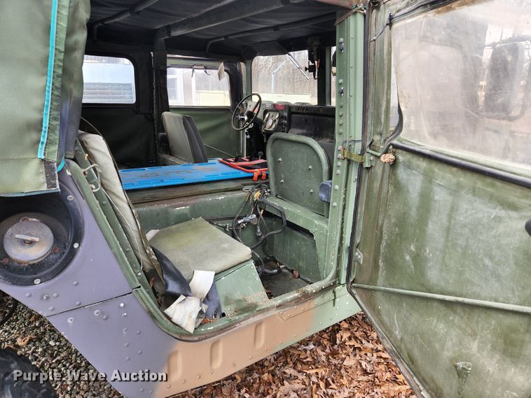 image for item JG9193 1990 Am General M998 Humvee  SUV