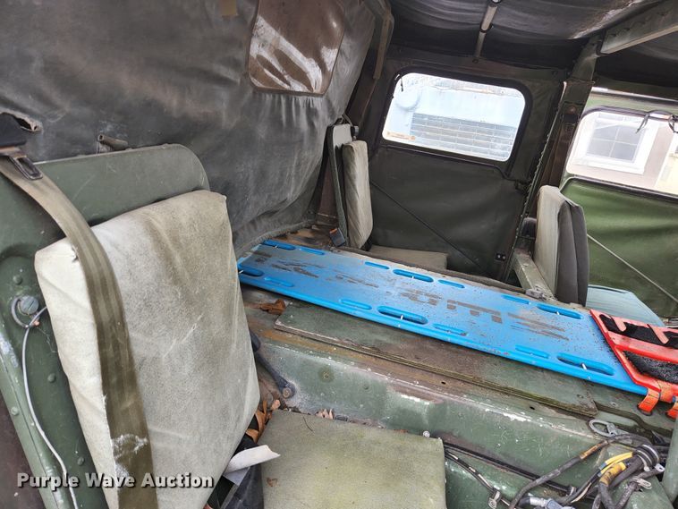 image for item JG9193 1990 Am General M998 Humvee  SUV