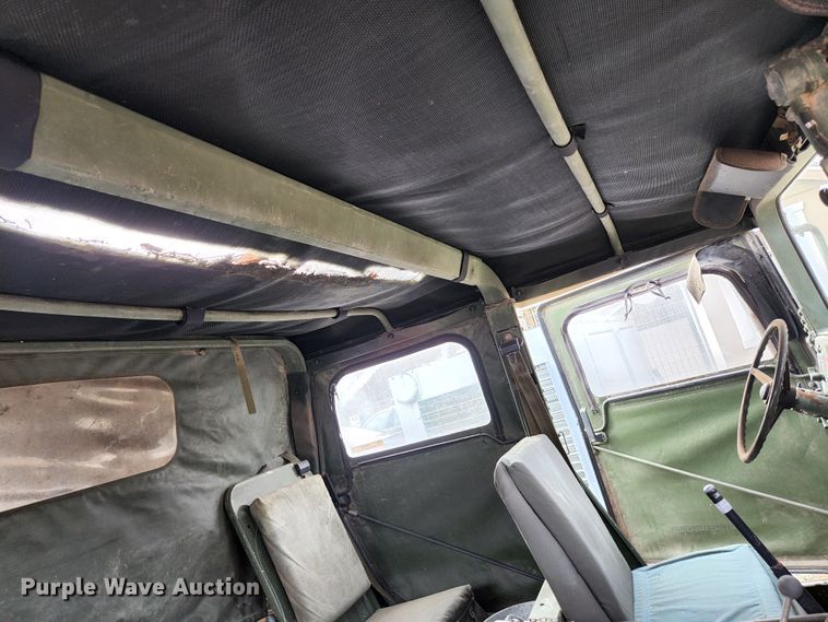 image for item JG9193 1990 Am General M998 Humvee  SUV