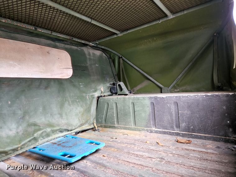 image for item JG9193 1990 Am General M998 Humvee  SUV