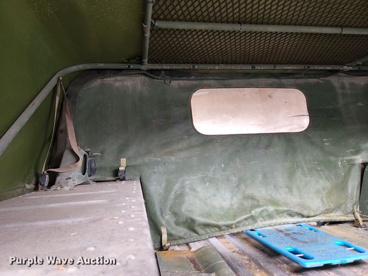 image for item JG9193 1990 Am General M998 Humvee  SUV