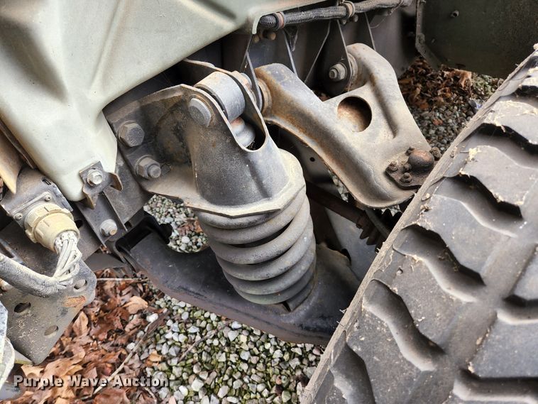 image for item JG9193 1990 Am General M998 Humvee  SUV