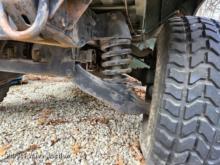 image for item JG9193 1990 Am General M998 Humvee  SUV