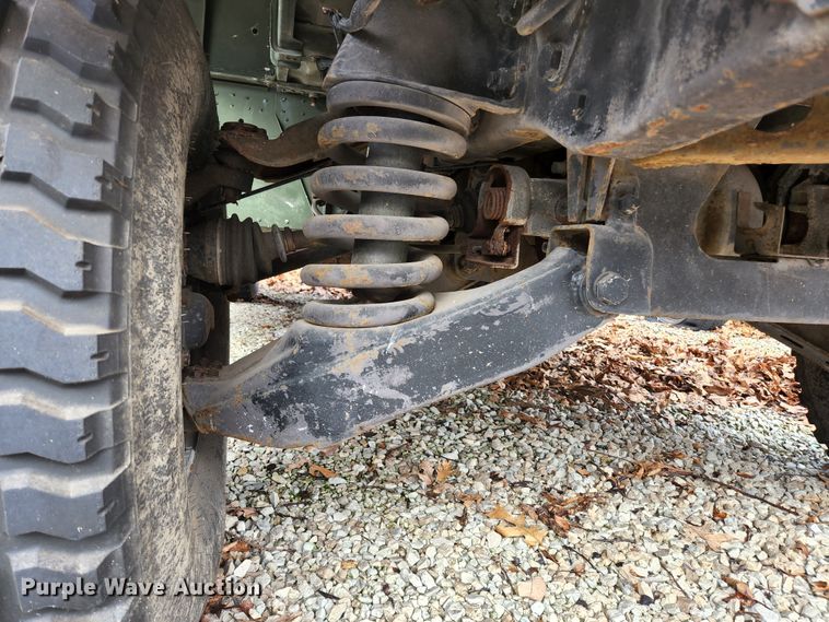 image for item JG9193 1990 Am General M998 Humvee  SUV