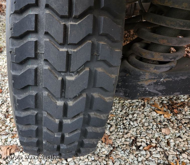 image for item JG9193 1990 Am General M998 Humvee  SUV