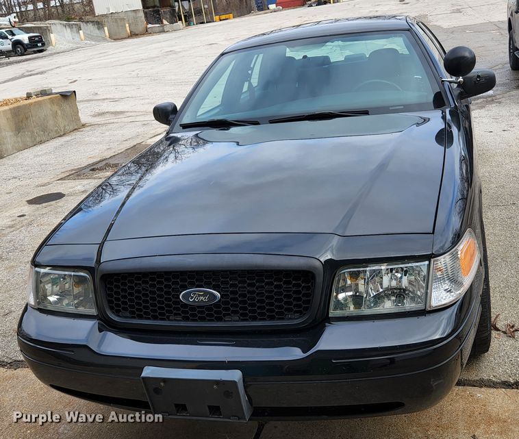 image for item JG9194 2010 Ford Crown Victoria Police Interceptor