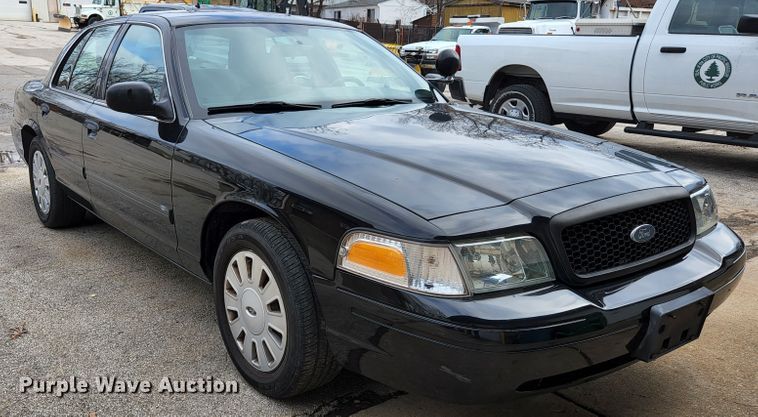 image for item JG9194 2010 Ford Crown Victoria Police Interceptor