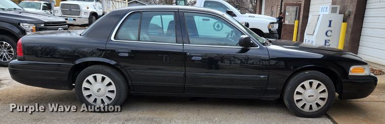 image for item JG9194 2010 Ford Crown Victoria Police Interceptor