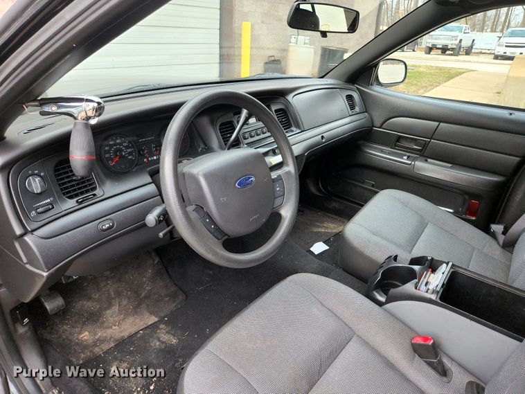 image for item JG9194 2010 Ford Crown Victoria Police Interceptor