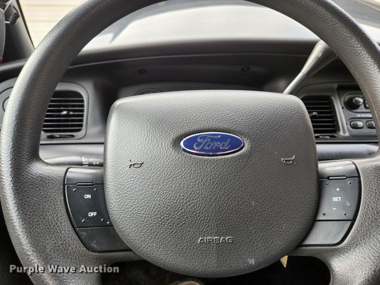 image for item JG9194 2010 Ford Crown Victoria Police Interceptor