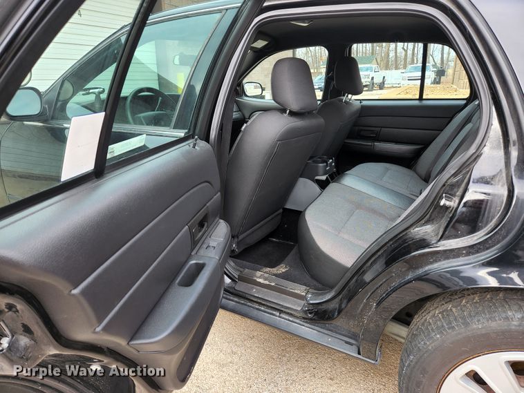 image for item JG9194 2010 Ford Crown Victoria Police Interceptor