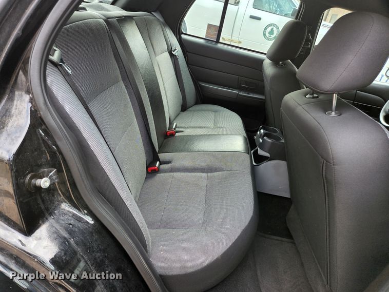 image for item JG9194 2010 Ford Crown Victoria Police Interceptor