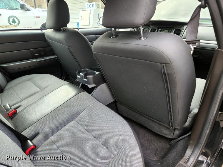 image for item JG9194 2010 Ford Crown Victoria Police Interceptor