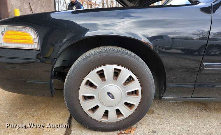 image for item JG9194 2010 Ford Crown Victoria Police Interceptor