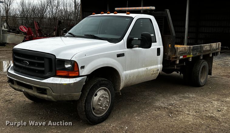 image for item JH9311 2000 Ford F450 Super Duty XL  flatbed truck