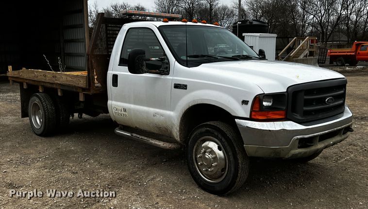 image for item JH9311 2000 Ford F450 Super Duty XL  flatbed truck