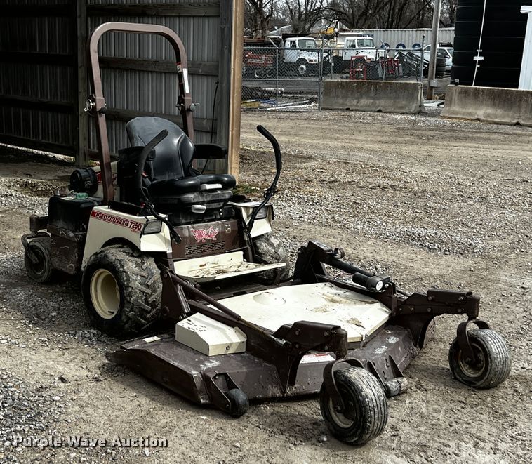 image for item JH9313 Grasshopper 725D  lawn mower