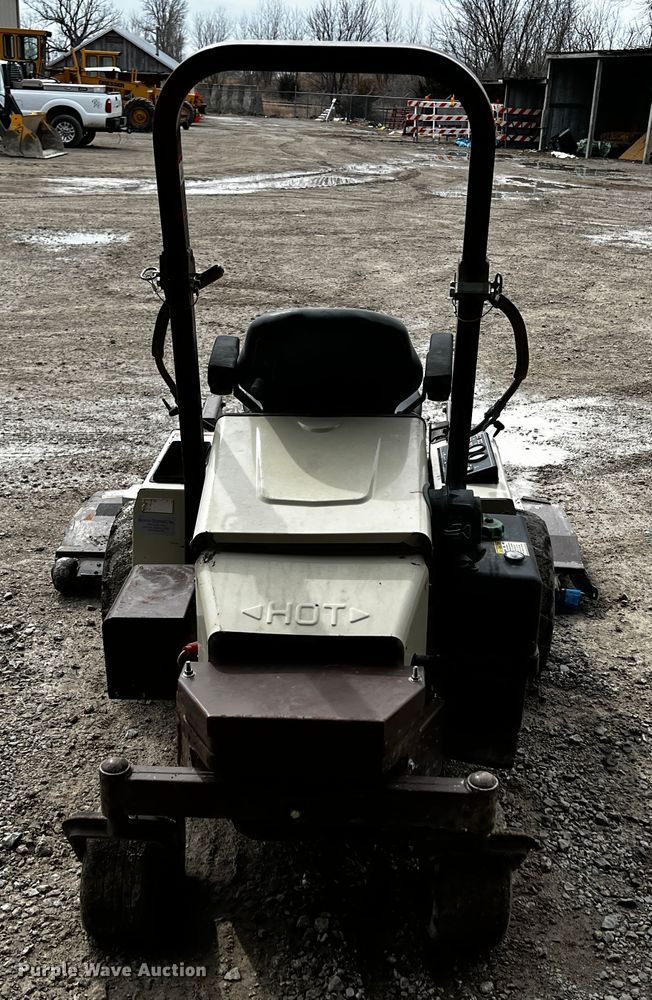 image for item JH9313 Grasshopper 725D  lawn mower