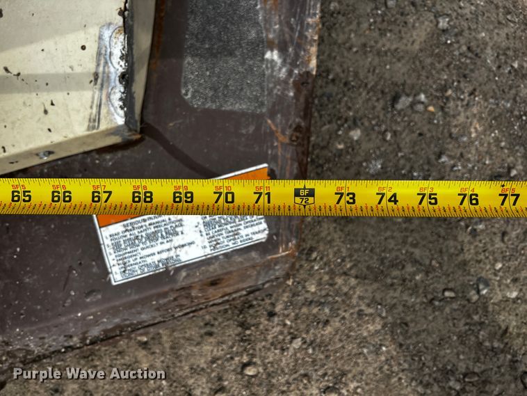 image for item JH9313 Grasshopper 725D  lawn mower