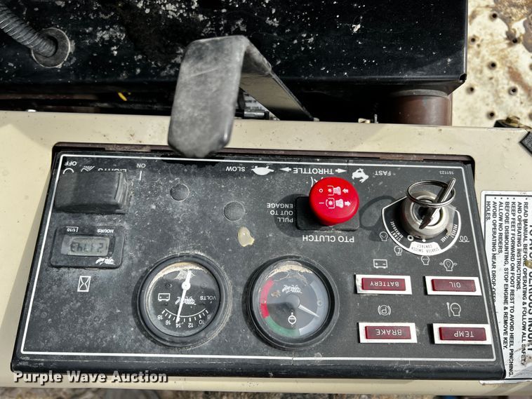 image for item JH9313 Grasshopper 725D  lawn mower