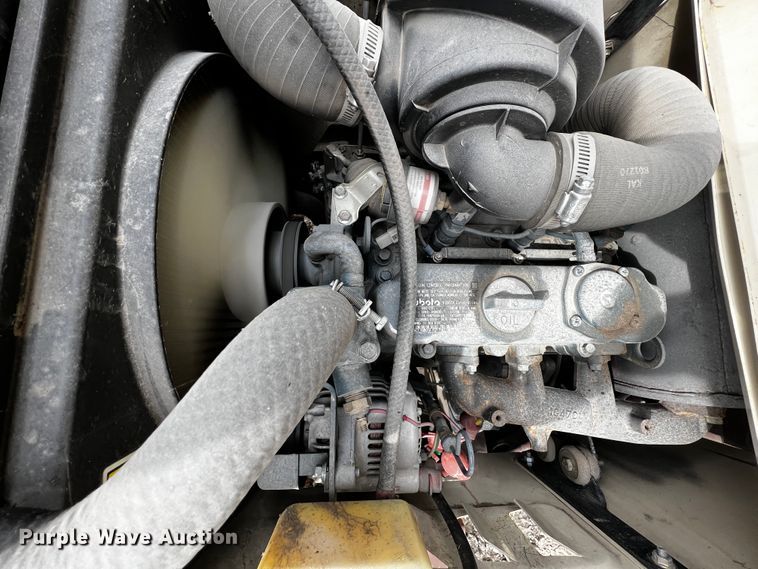 image for item JH9313 Grasshopper 725D  lawn mower