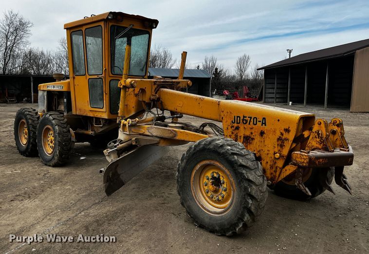 image for item JH9314 1973 John Deere 570A  motor grader