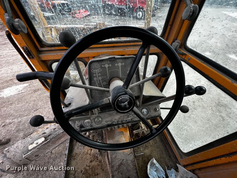 image for item JH9314 1973 John Deere 570A  motor grader