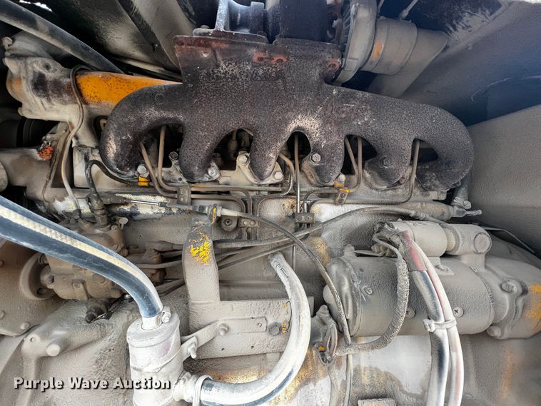 image for item JH9314 1973 John Deere 570A  motor grader