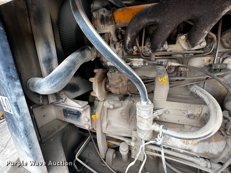 image for item JH9314 1973 John Deere 570A  motor grader