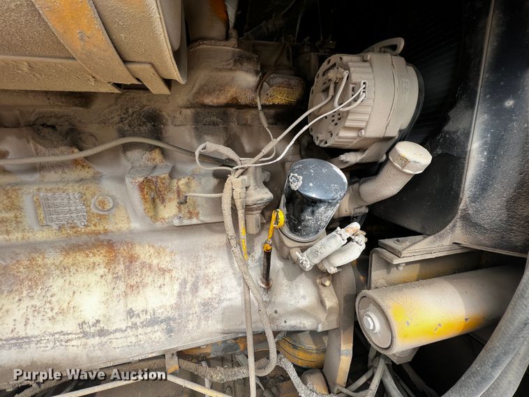 image for item JH9314 1973 John Deere 570A  motor grader