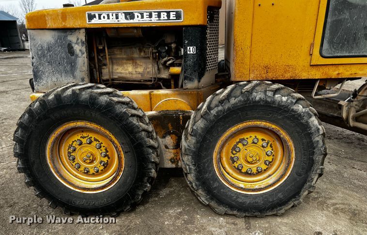 image for item JH9314 1973 John Deere 570A  motor grader