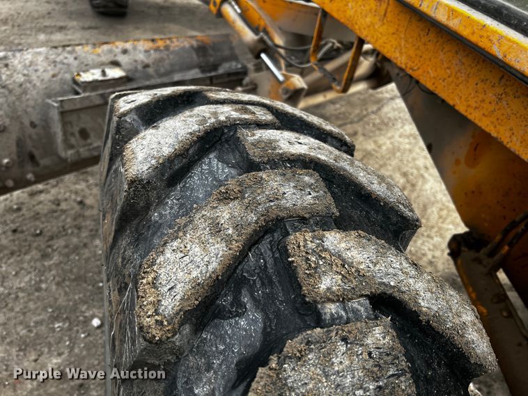 image for item JH9314 1973 John Deere 570A  motor grader