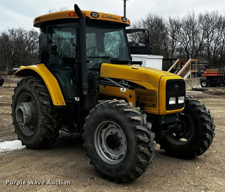 image for item JH9315 2006 Challenger MT465B  MFWD tractor