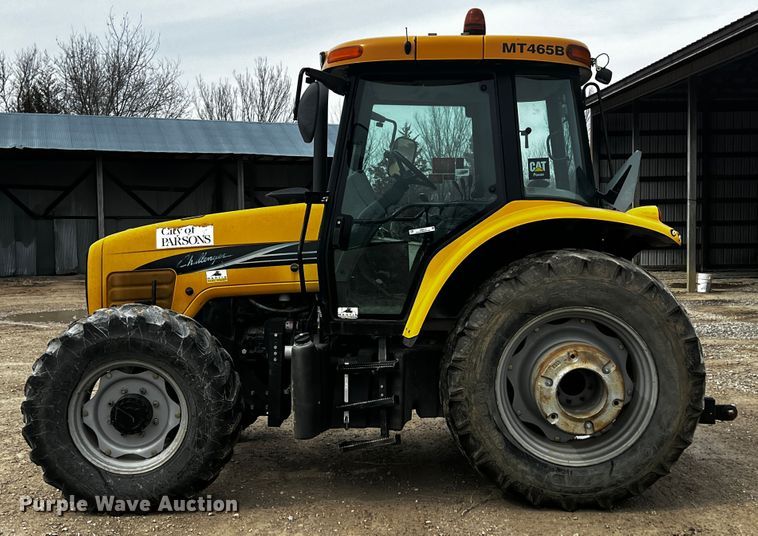 image for item JH9315 2006 Challenger MT465B  MFWD tractor