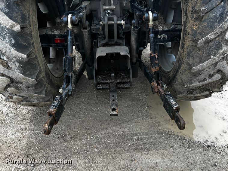 image for item JH9315 2006 Challenger MT465B  MFWD tractor