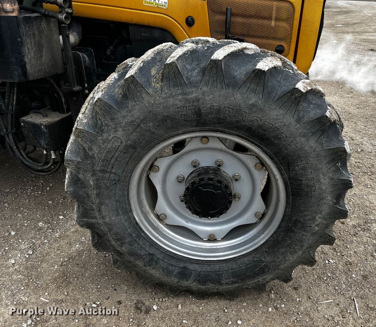 image for item JH9315 2006 Challenger MT465B  MFWD tractor