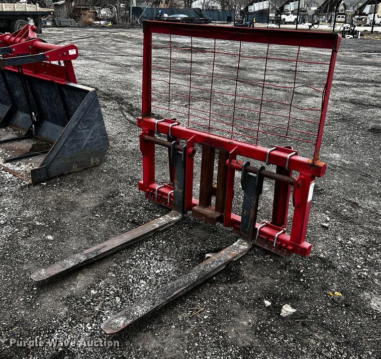 image for item JH9315 2006 Challenger MT465B  MFWD tractor