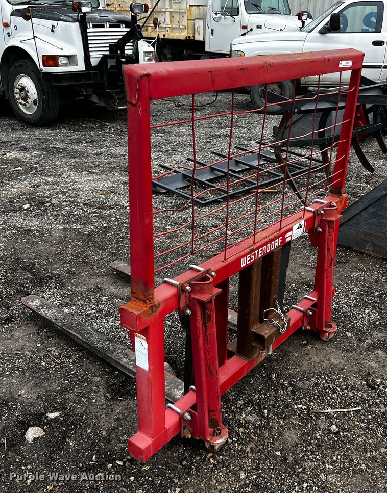 image for item JH9315 2006 Challenger MT465B  MFWD tractor